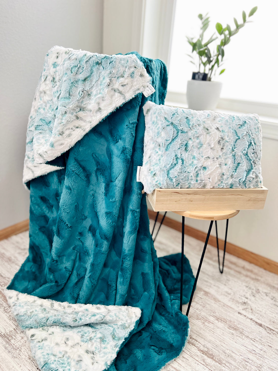 Snowy 0wl Mallard & Solid - Luxe Cuddle Minky Blanket - Pre-Order - (Made to Order)