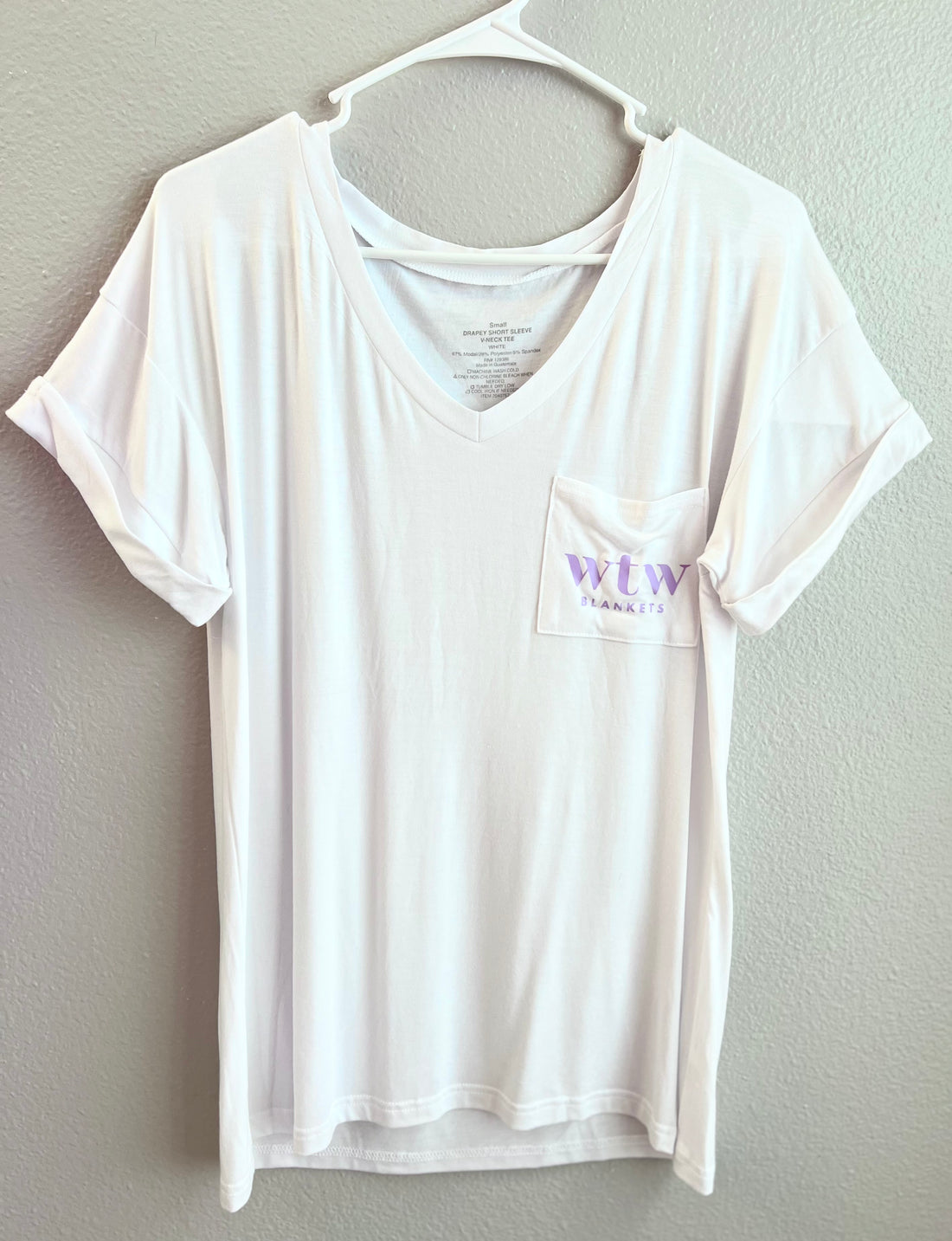 Drapey Short Sleeve White "WTW Blankets" Pocket T-shirt