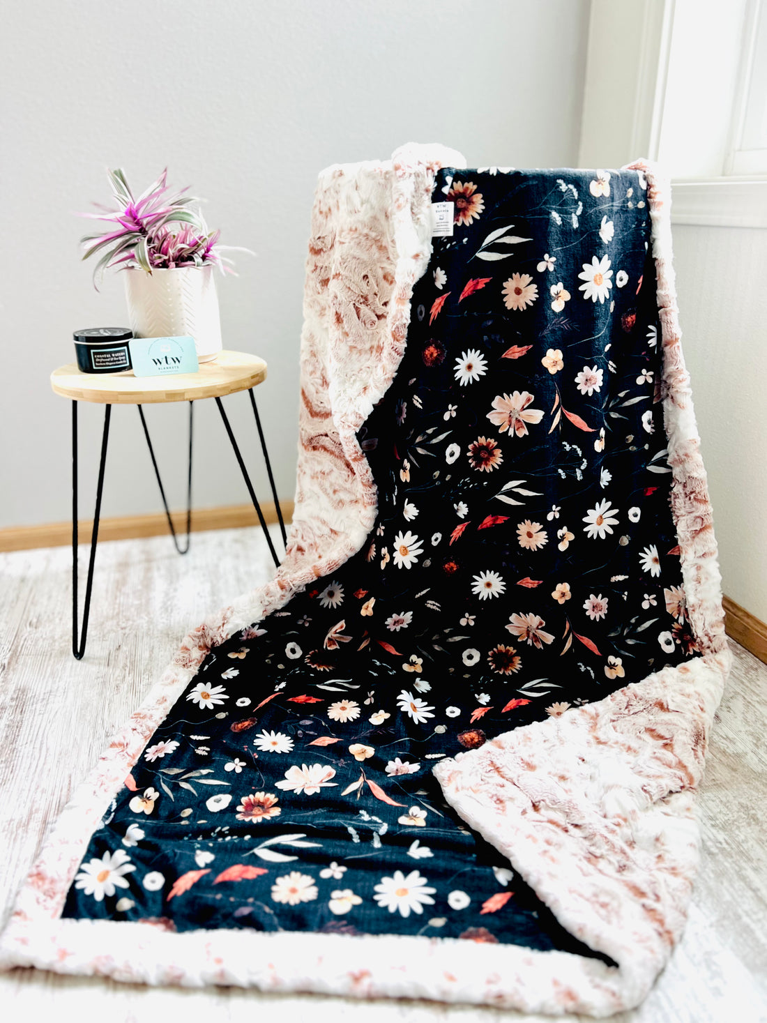 Black Floral -Snowy Owl Woodland Limited Edition - Luxe Minky Blanket