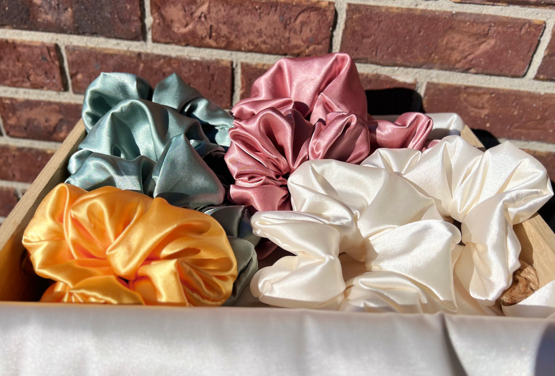 SATIN SCRUNCHIES