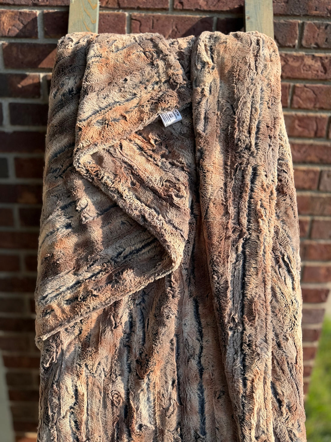 Red Fox Amber - Adult Luxury Minky Blanket - RTS