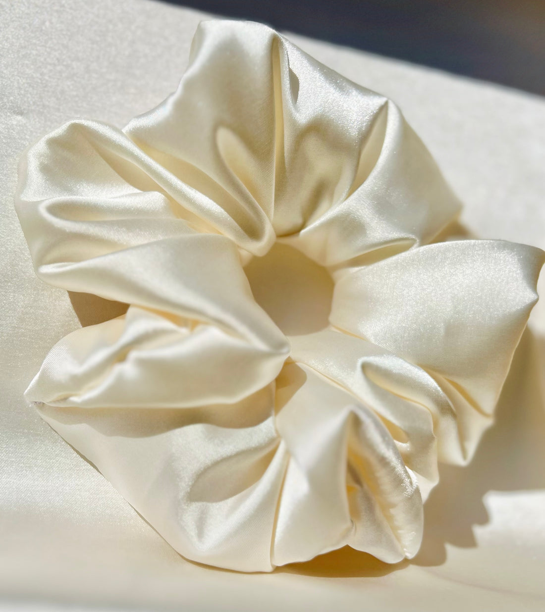 SATIN SCRUNCHIES
